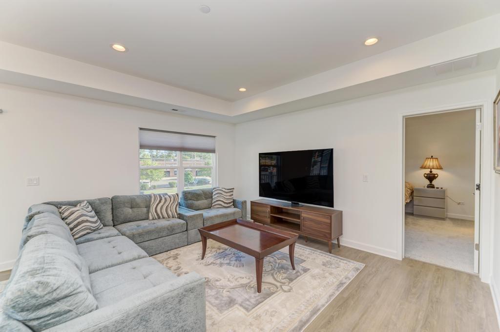 257 Masters Drive Addison, IL 60101 - Photo 19 of 29