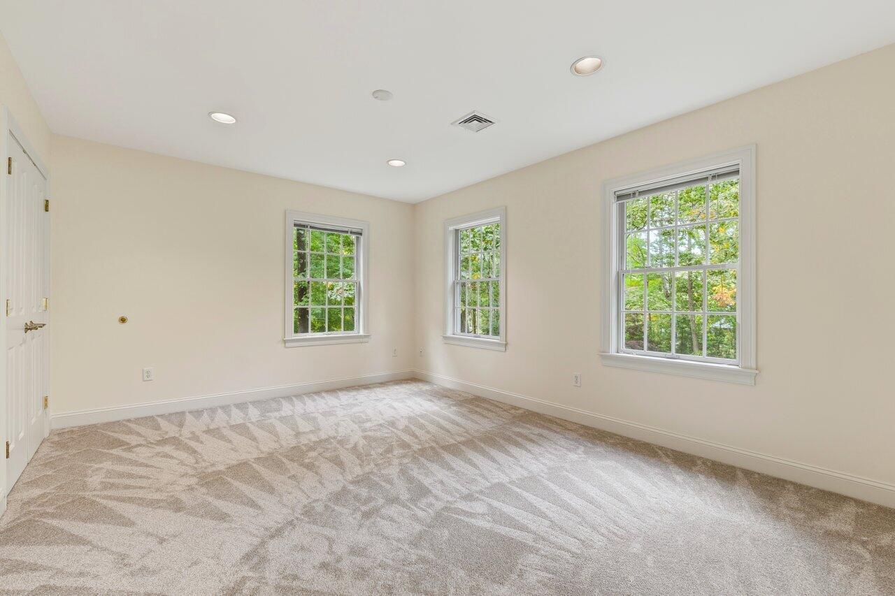 7 Spruce Point Road Kittery, ME 03904 - Photo 36 of 86 36