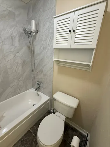 $99,850 | 2120 El Paseo Street, Unit 2406, Houston, TX 77054