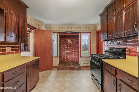 $450,000 | 399 State Road, Richmond, MA 01201