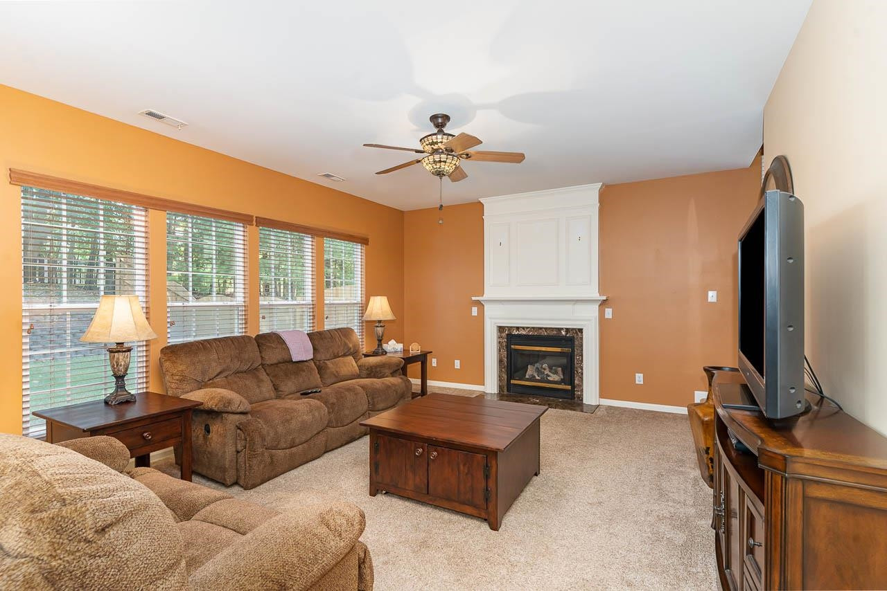 1605 October Road Raleigh, NC 27614 - Photo 20 of 31 Den/Family/Great Room