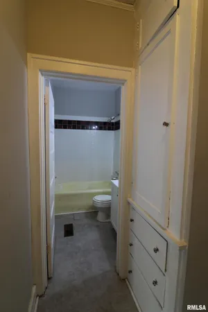 $140,000 | 1530-1532 West Barker Avenue, Peoria, IL 61606