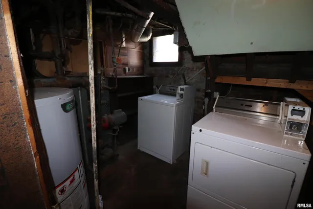 $145,000 | 1530-1532 West Barker Avenue, Peoria, IL 61606