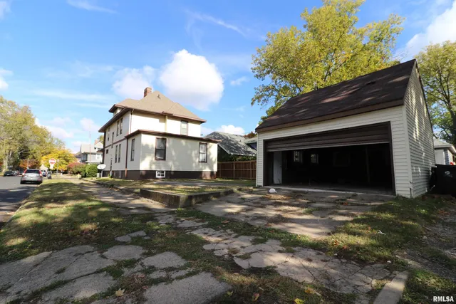 $145,000 | 1530-1532 West Barker Avenue, Peoria, IL 61606