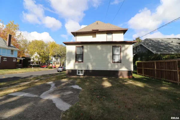 $140,000 | 1530-1532 West Barker Avenue, Peoria, IL 61606