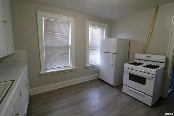 $140,000 | 1530-1532 West Barker Avenue, Peoria, IL 61606