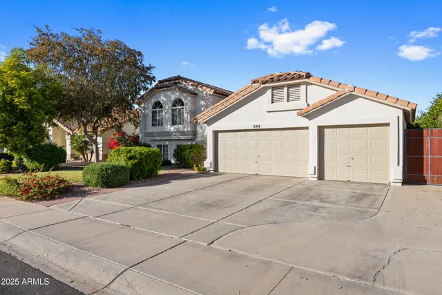 $670,000 | 844 East San Remo Avenue, Gilbert, AZ 85234