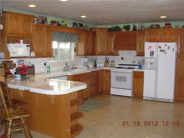 9416 Lake Canyon Road Santee, CA 92071 - Photo 4 of 15 Large and open kitchen area.