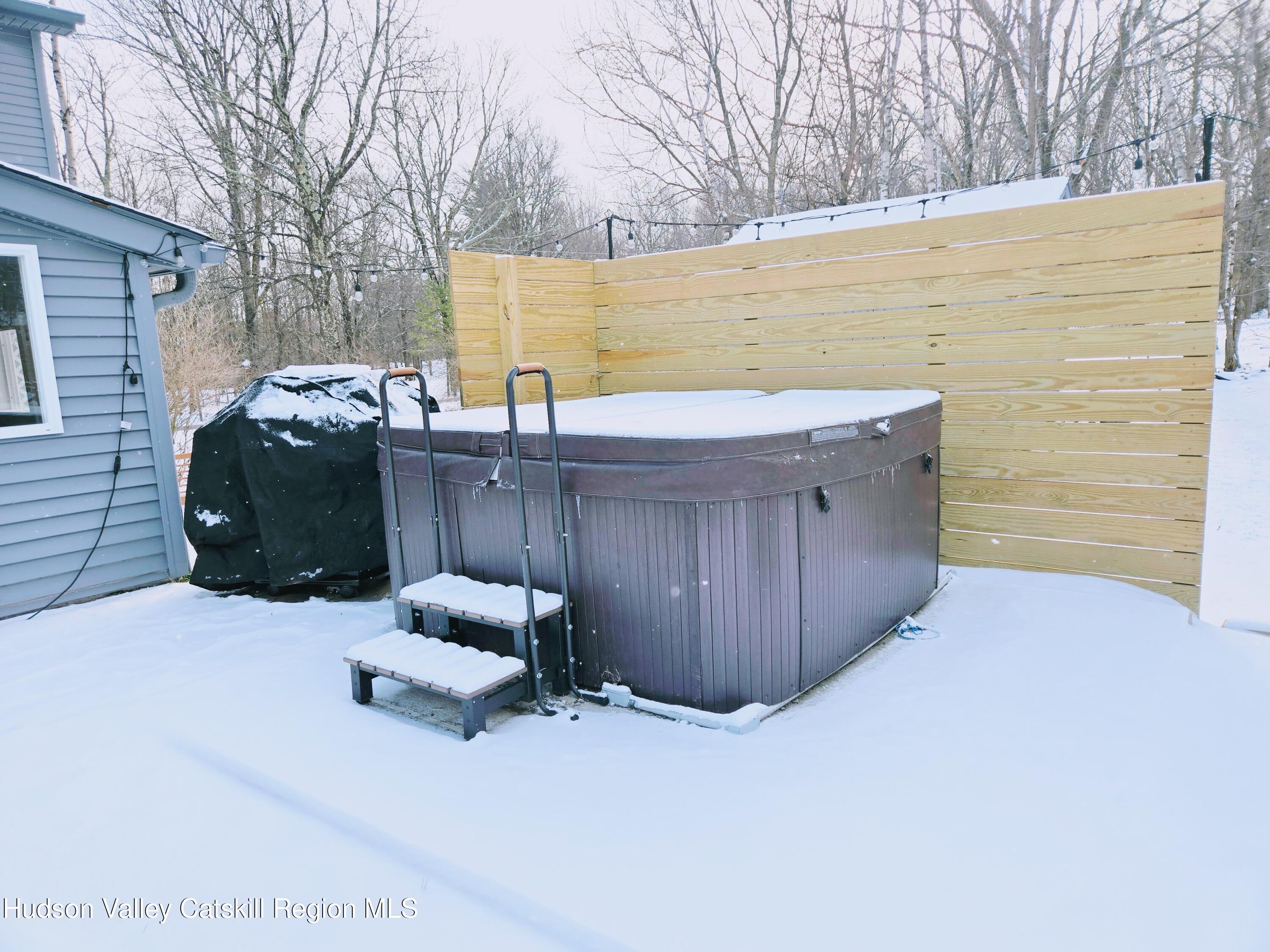 128 Cole Bank Road Saugerties, NY 12477 - Photo 3 of 24 20241221_125250