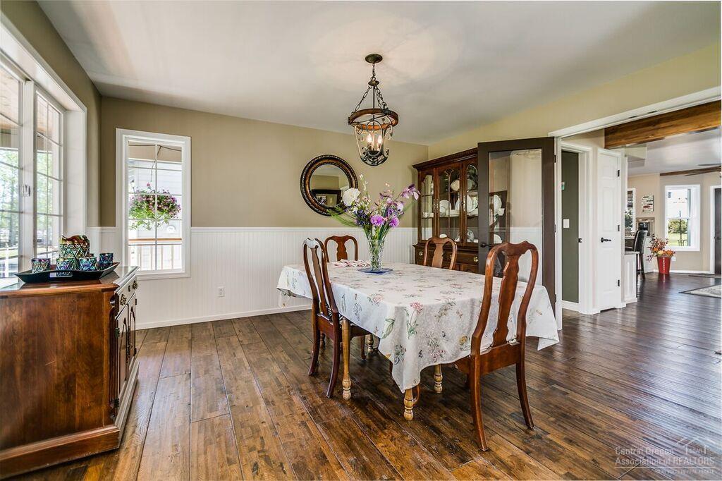 20440 Harper Road Bend, OR 97703 - Photo 8 of 25 Additional Photo