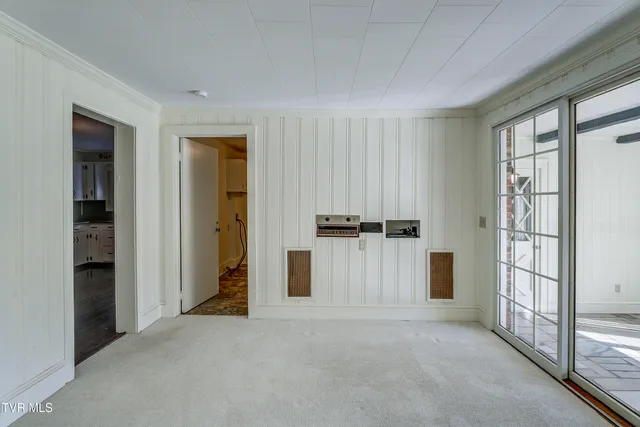 $2,000 | 1208 North Main Avenue, Erwin, TN 37650