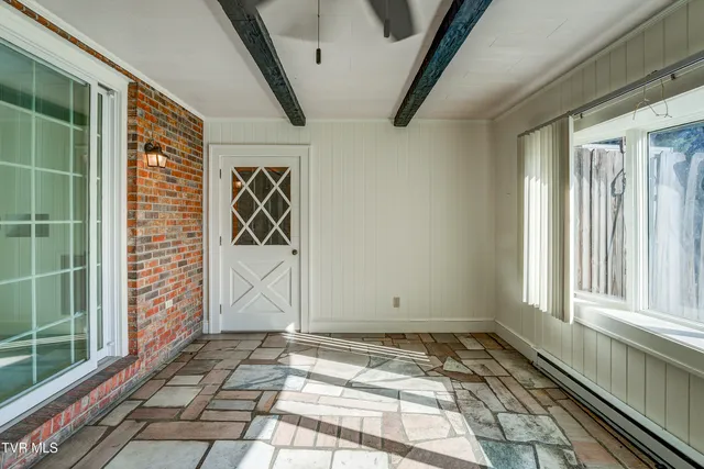 $2,000 | 1208 North Main Avenue, Erwin, TN 37650