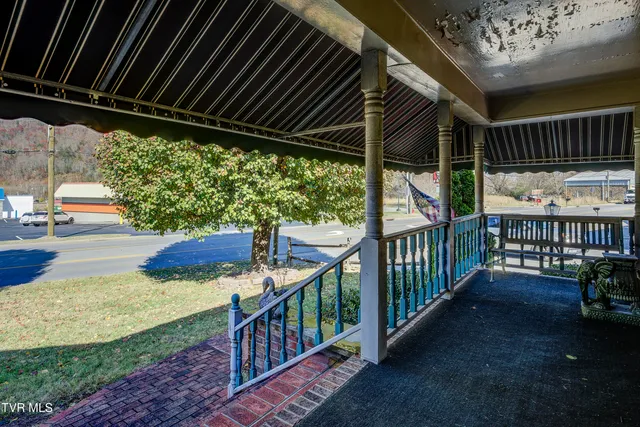 $2,000 | 1208 North Main Avenue, Erwin, TN 37650