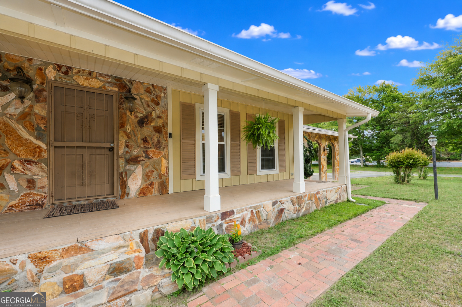 615 Fischer Road Sharpsburg, GA 30277 - Photo 13 of 92 Gallery Image 13