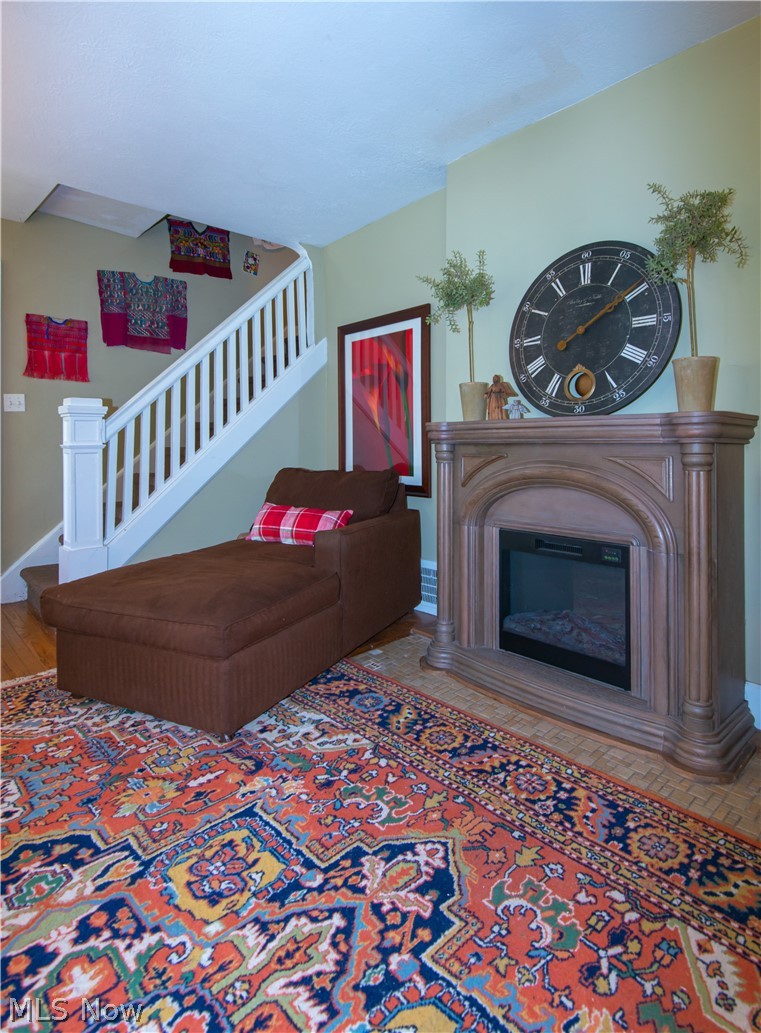 1304 Gordon Road Lyndhurst, OH 44124 - Photo 6 of 34 Gallery Image 6