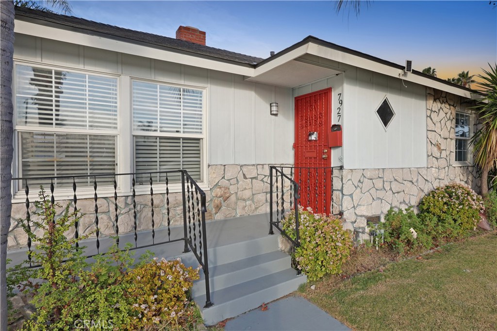 7927 Brookmill Road Downey, CA 90241 - Photo 3 of 24