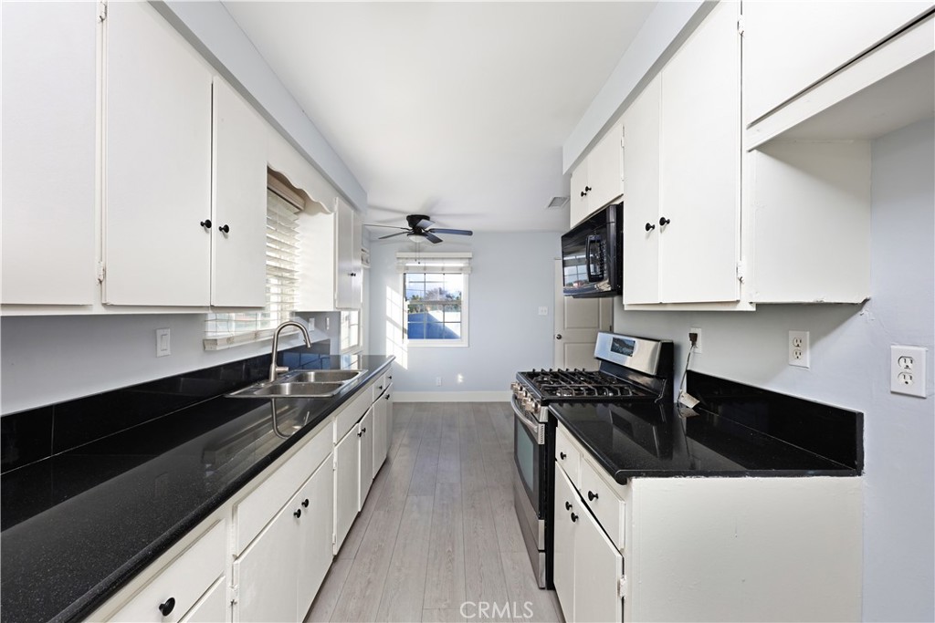 7927 Brookmill Road Downey, CA 90241 - Photo 7 of 24