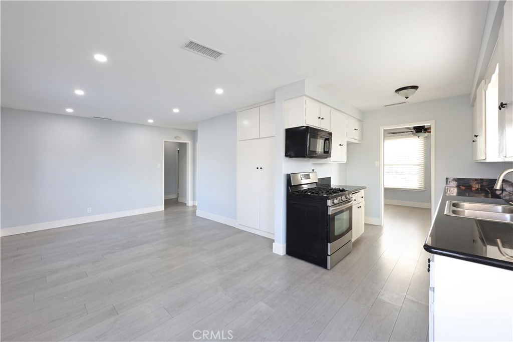 7927 Brookmill Road Downey, CA 90241 - Photo 10 of 24