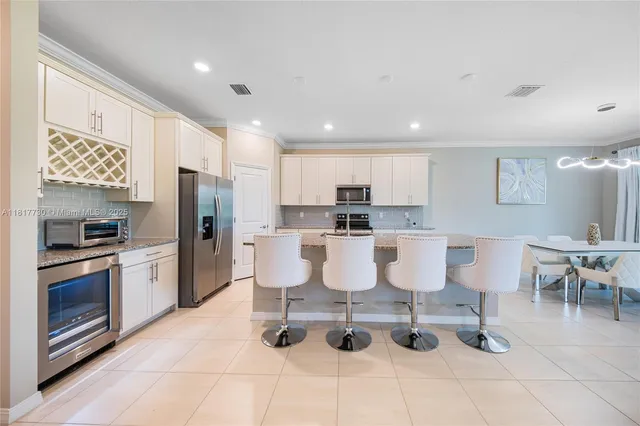 $915,000 | 8160 Northwest 78th Street, Fort Lauderdale, FL 33321