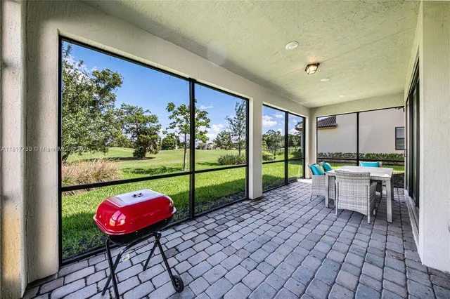 $915,000 | 8160 Northwest 78th Street, Fort Lauderdale, FL 33321