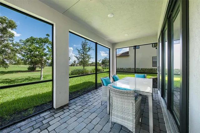 $915,000 | 8160 Northwest 78th Street, Fort Lauderdale, FL 33321