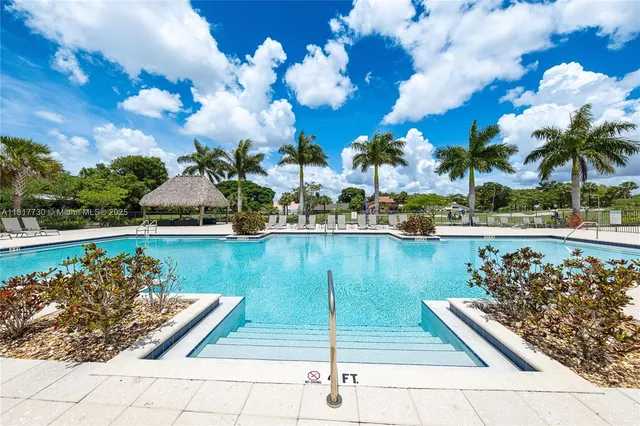 $915,000 | 8160 Northwest 78th Street, Fort Lauderdale, FL 33321