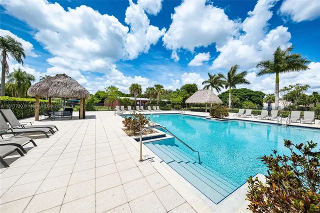 $915,000 | 8160 Northwest 78th Street, Fort Lauderdale, FL 33321