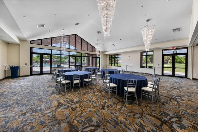 $915,000 | 8160 Northwest 78th Street, Fort Lauderdale, FL 33321