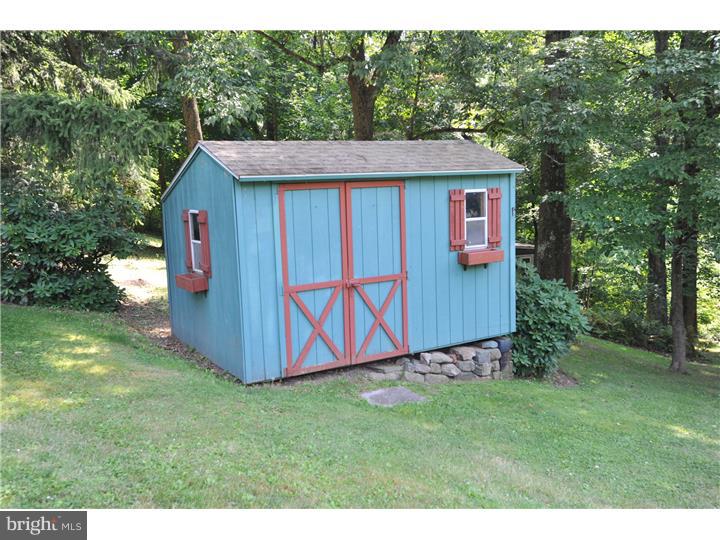 3028 Flint Hill Road Hellertown, PA 18055 - Photo 15 of 17 Storage Shed