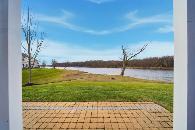 $199,900 | 1525 Eadens Place, Dixon, IL 61021