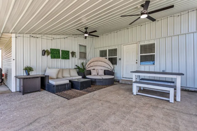 $273,000 | 15 South Oak Street, Hohenwald, TN 38462