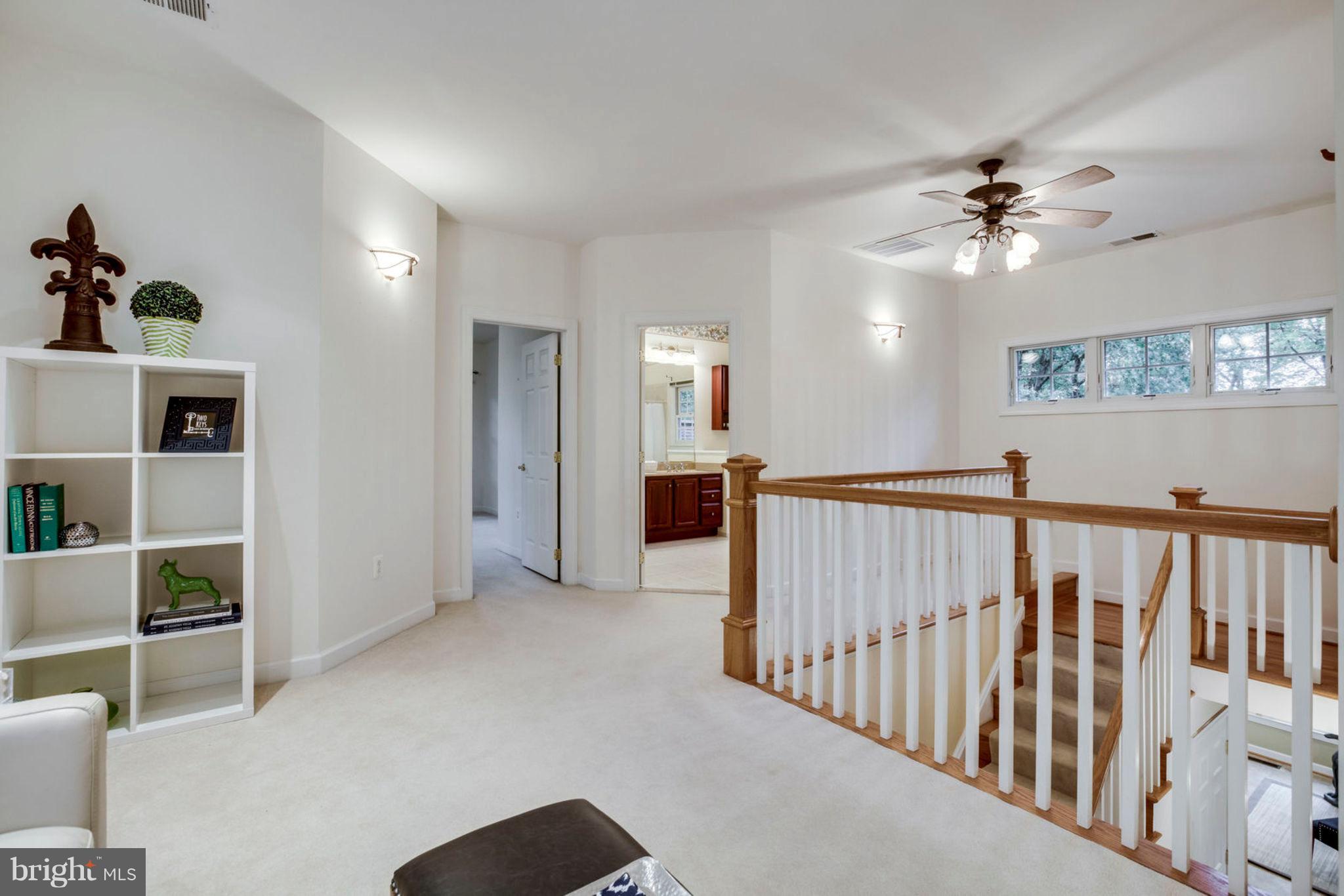 8734 Center Road Springfield, VA 22152 - Photo 20 of 40 Landing on the upper level