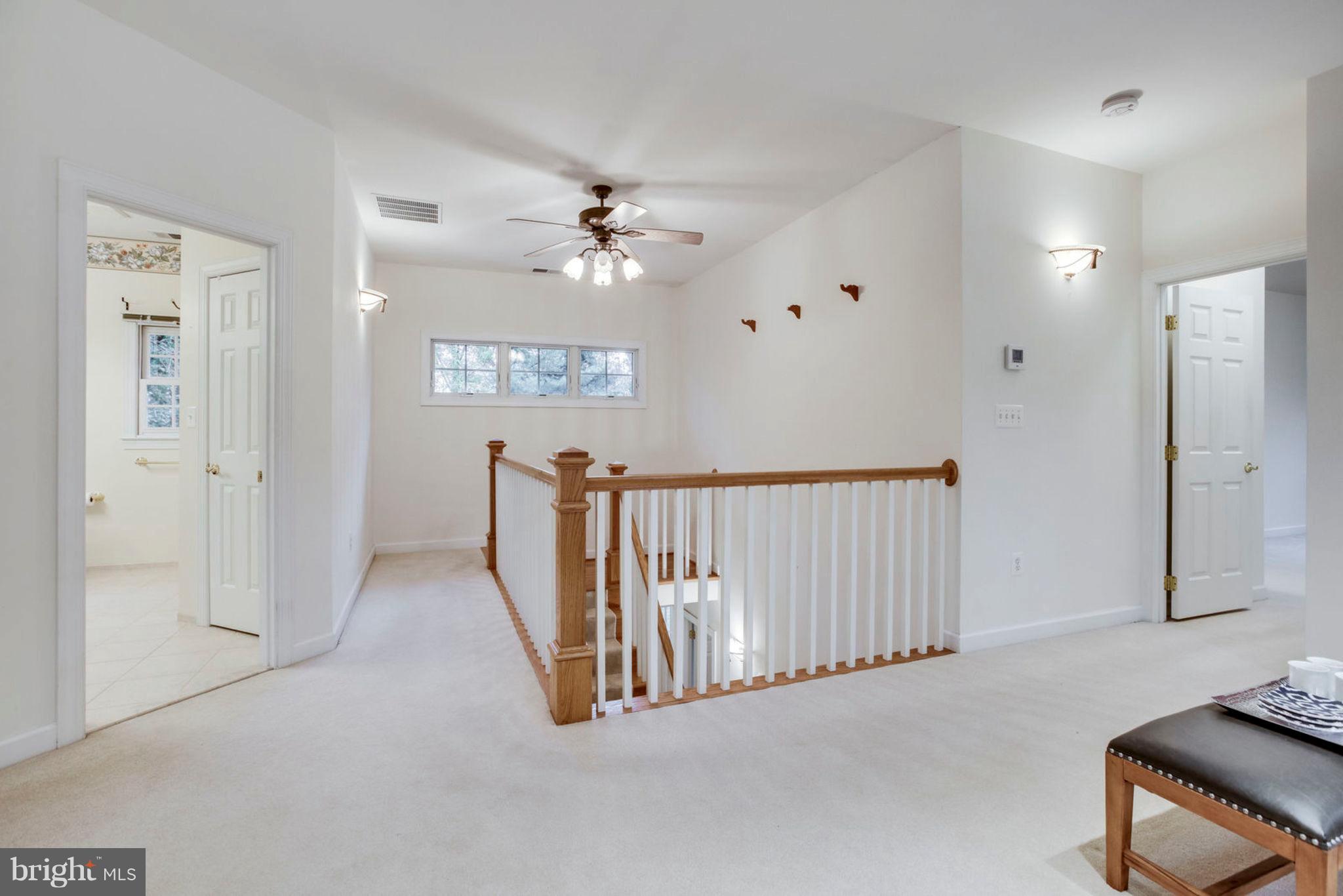 8734 Center Road Springfield, VA 22152 - Photo 21 of 40 Upper Level landing between bedrooms