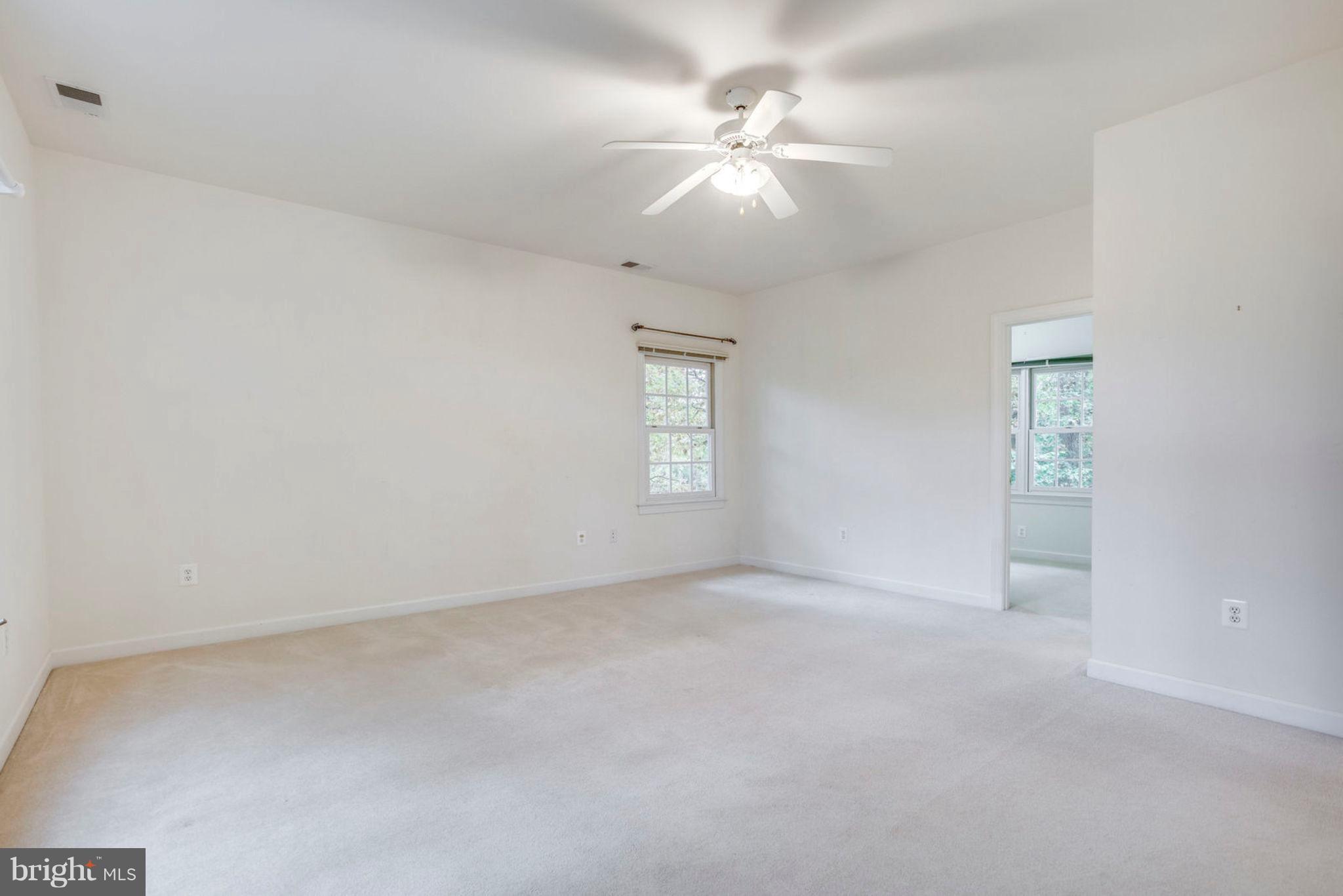 8734 Center Road Springfield, VA 22152 - Photo 29 of 40 Second Suite on Upper Level