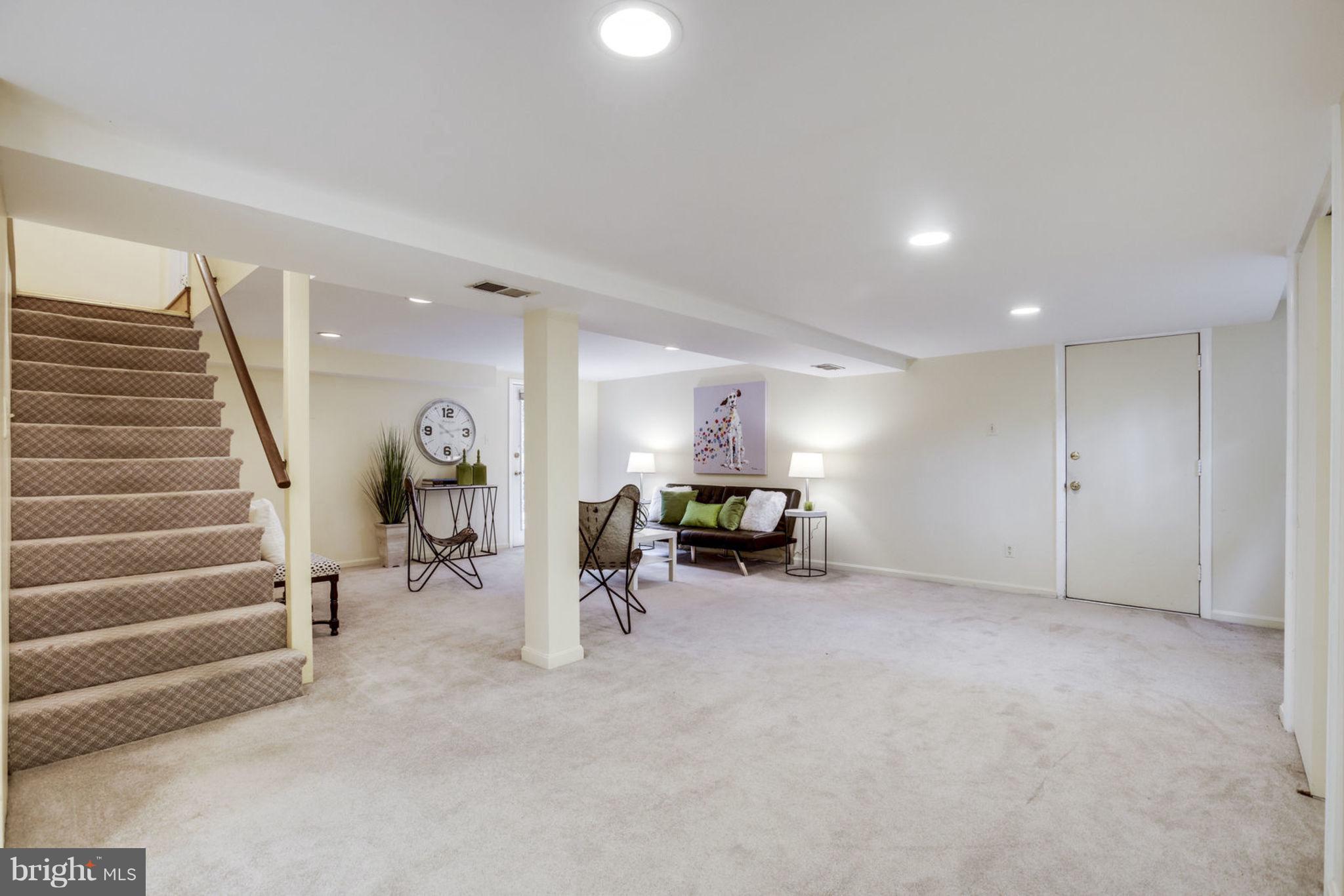8734 Center Road Springfield, VA 22152 - Photo 31 of 40 Family Room on the Lower Level