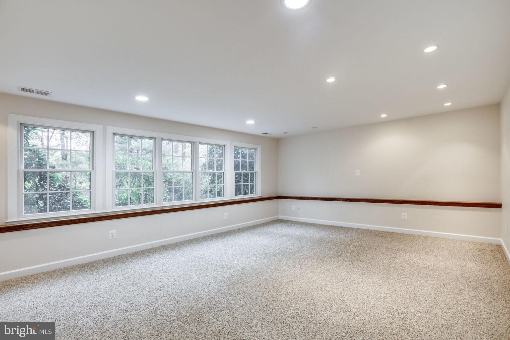 8734 Center Road Springfield, VA 22152 - Photo 34 of 40 Make this your Office, Extra Bedroom or Playroom