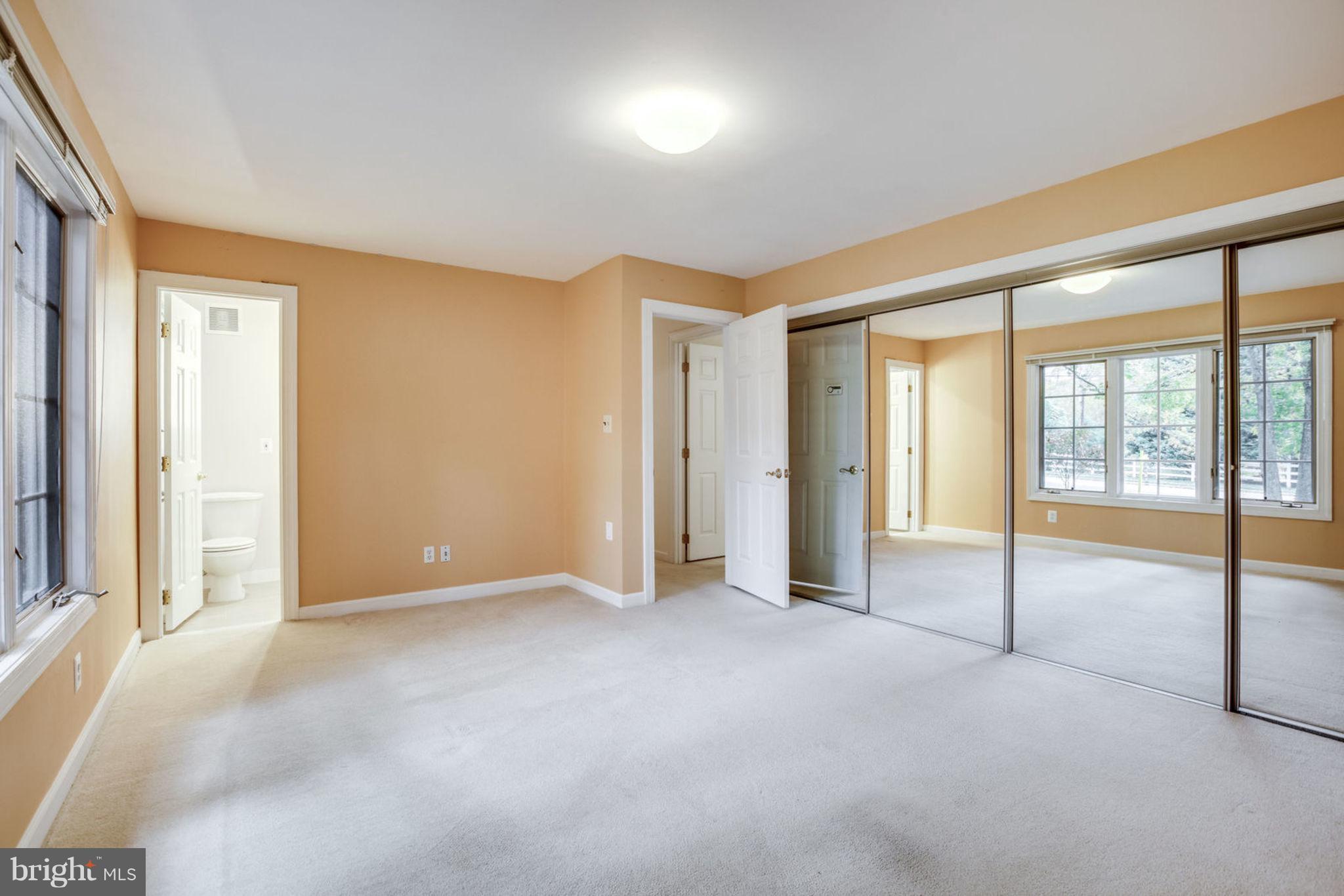 8734 Center Road Springfield, VA 22152 - Photo 35 of 40 Bedroom w/ plenty of closet space on Main Level