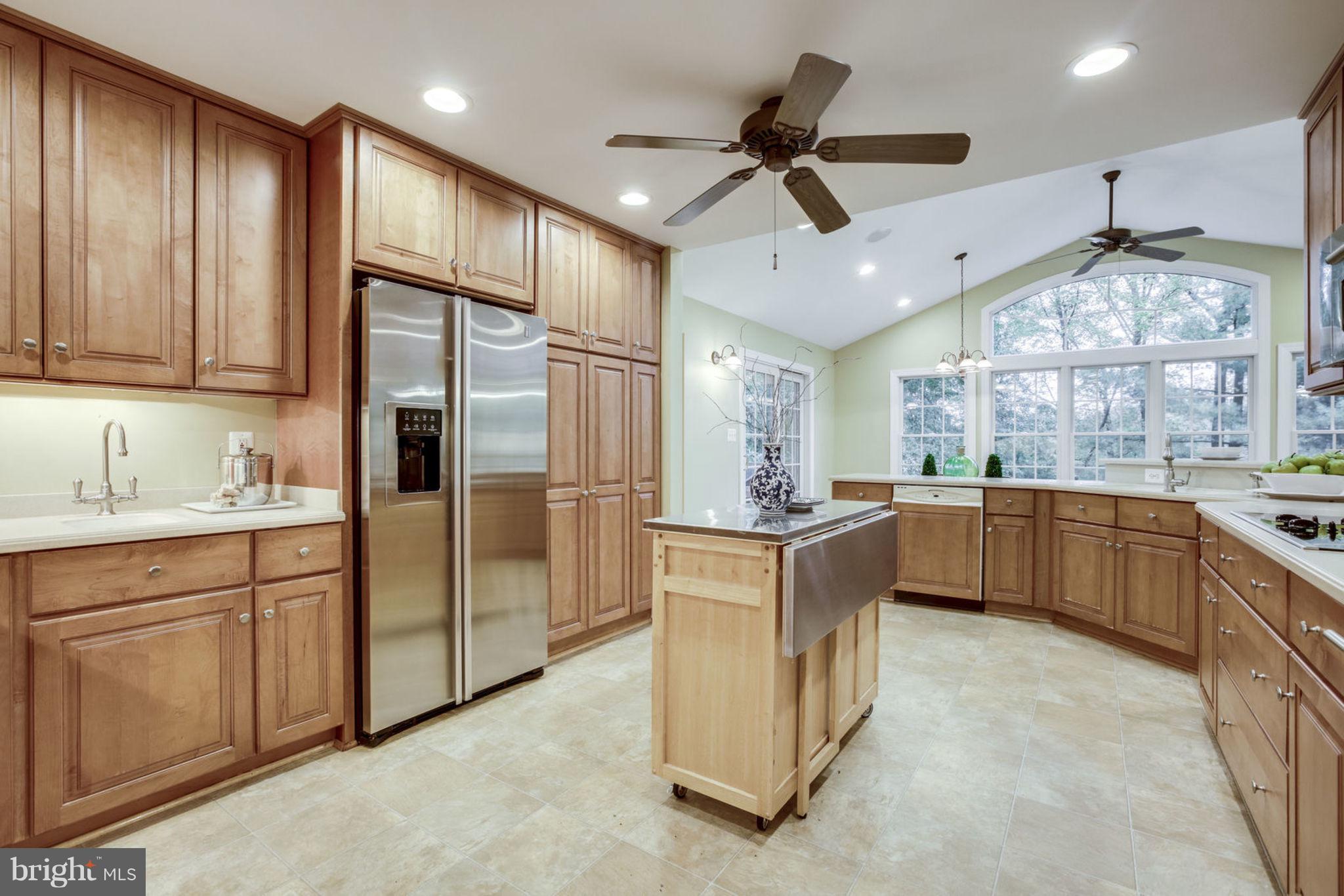 8734 Center Road Springfield, VA 22152 - Photo 9 of 40 Spacious Gourmet Kitchen w/ SS Appliances