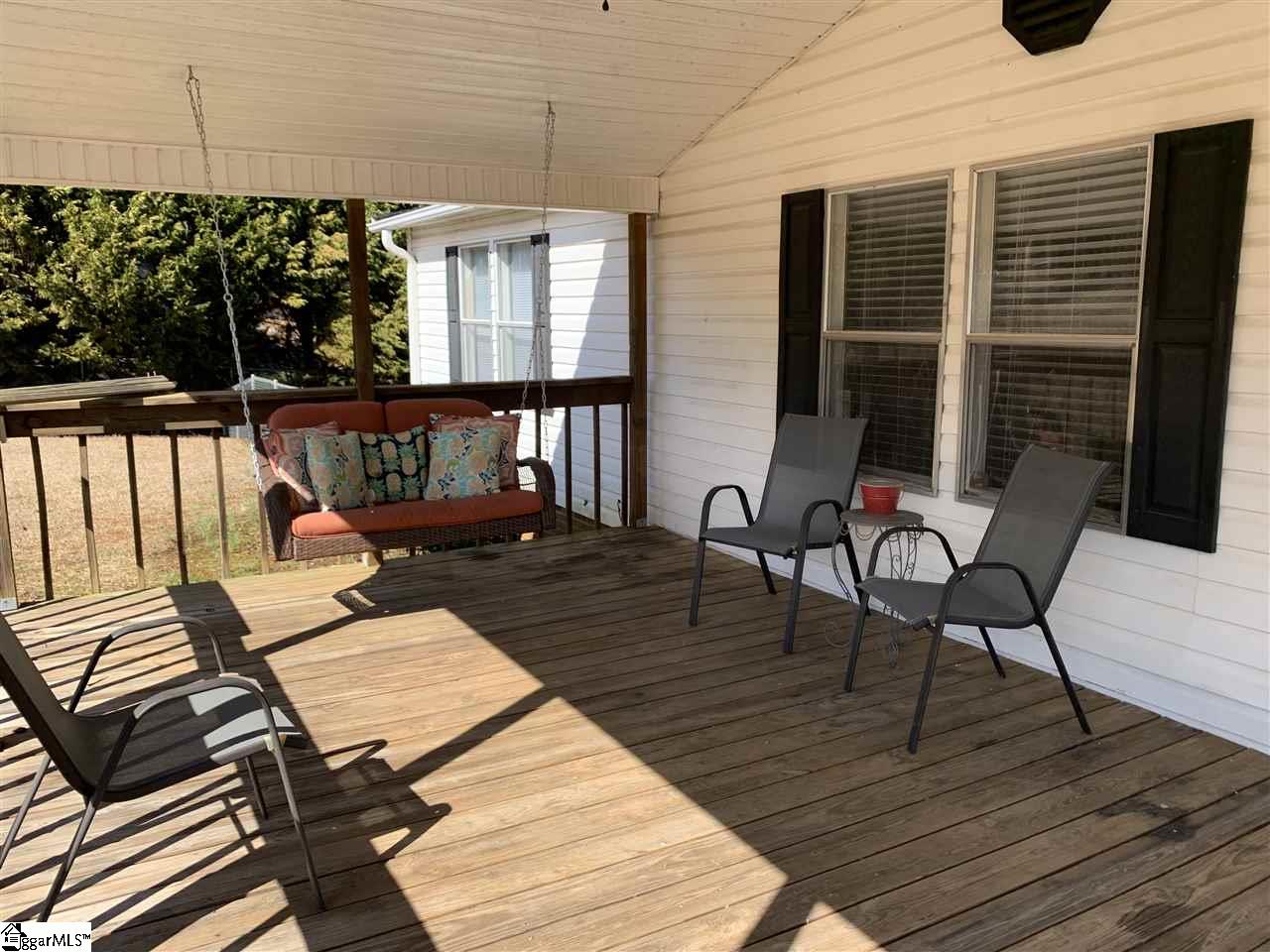 1707 Keeler Mill Road Travelers Rest, SC 29690 - Photo 2 of 20