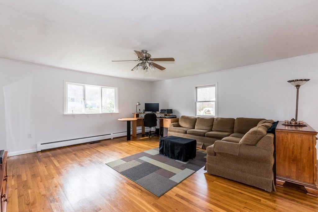 43 Hough Road Sutton, MA 01590 - Photo 6 of 20 Gallery Image 6
