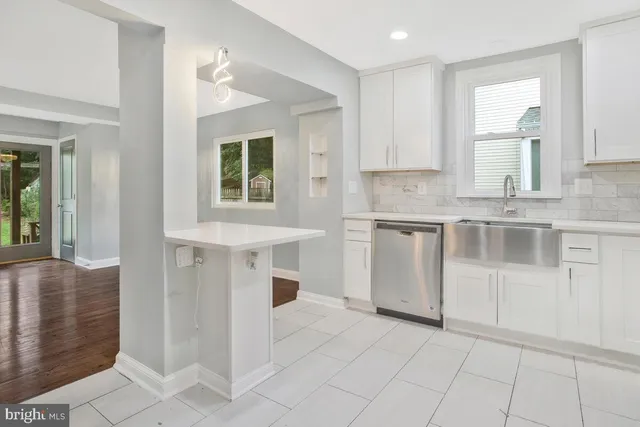 $3,550 | 509 Denham Road, Rockville, MD 20851