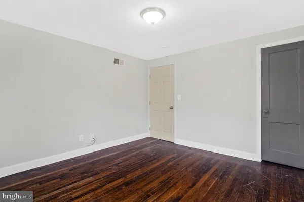 $3,400 | 509 Denham Road, Rockville, MD 20851
