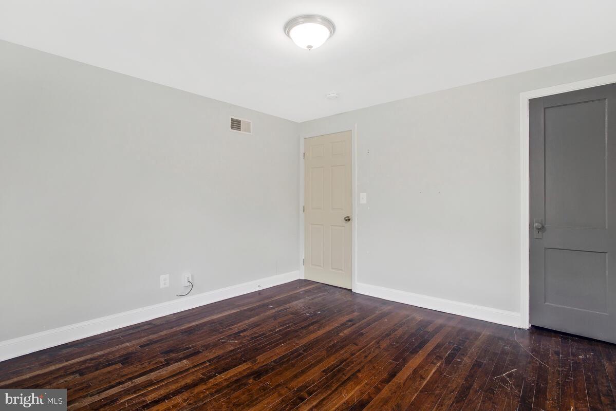 509 Denham Road Rockville, MD 20851 - Photo 31 of 41