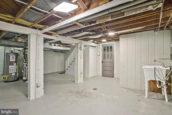$3,400 | 509 Denham Road, Rockville, MD 20851