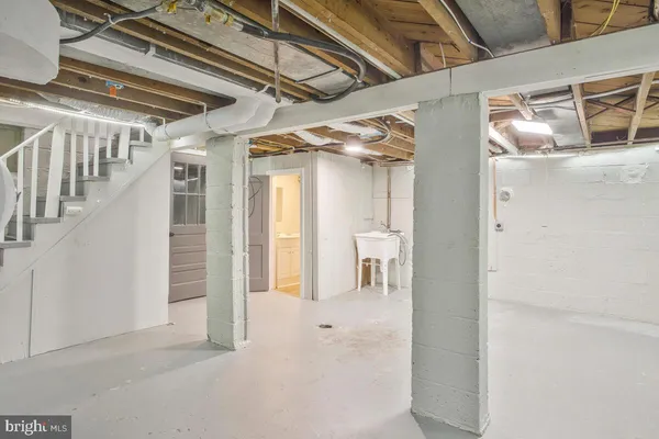 $3,400 | 509 Denham Road, Rockville, MD 20851