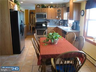 175 Belair Road Warminster, PA 18974 - Photo 4 of 12 Kitchen