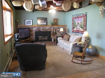 175 Belair Road Warminster, PA 18974 - Photo 6 of 12 Family Room