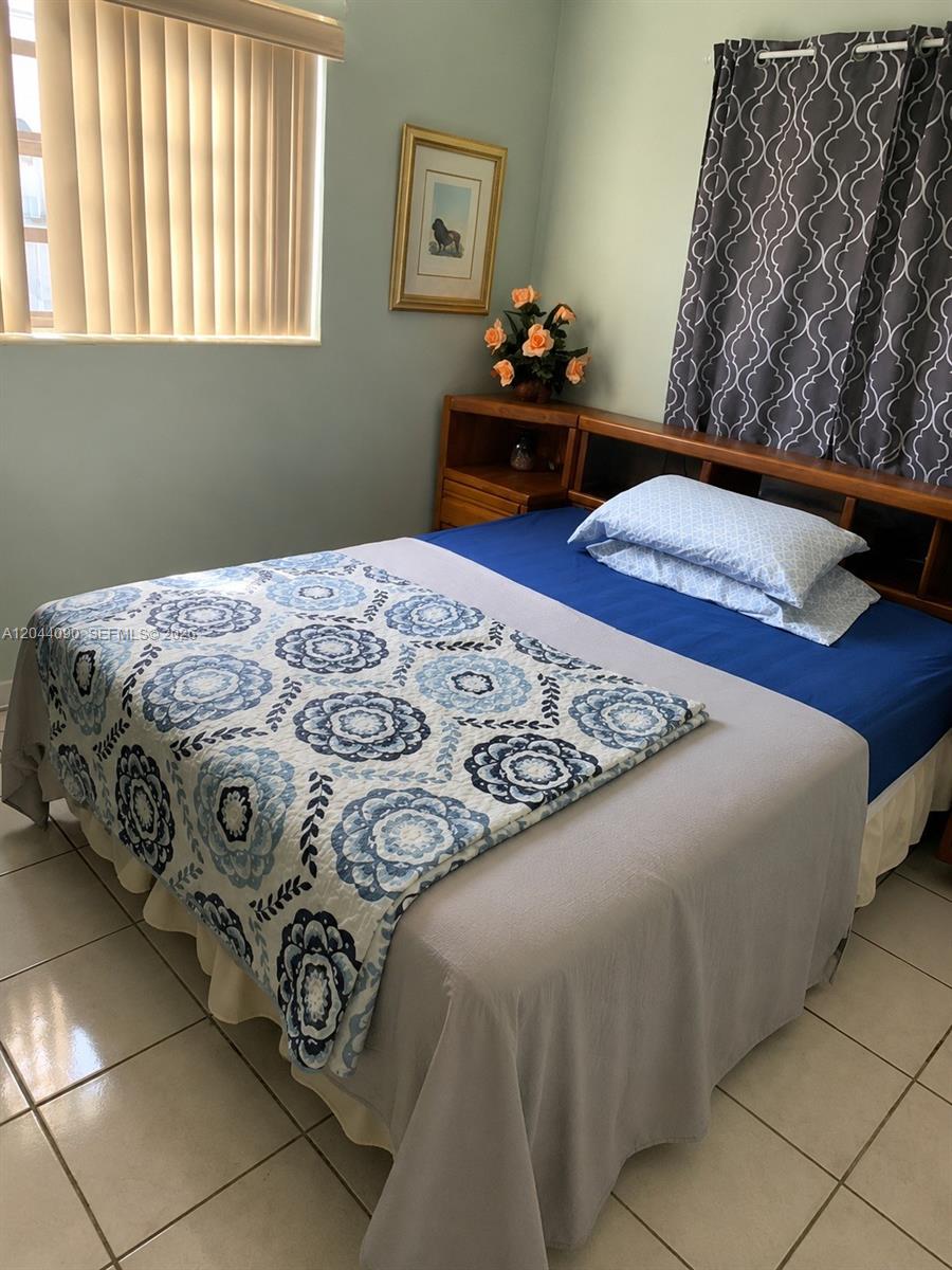 11832 Southwest 185th Terrace Miami, FL 33177 - Photo 11 of 13