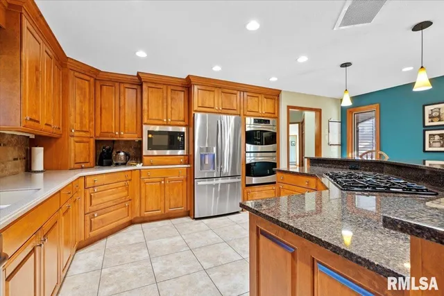 $680,000 | 11520 Wayside Meadows Road, Glenarm, IL 62536