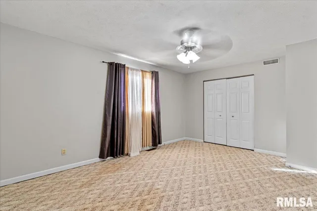 $680,000 | 11520 Wayside Meadows Road, Glenarm, IL 62536